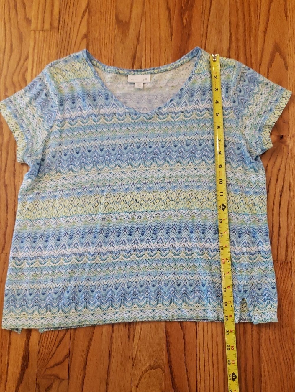 J.Jill V-neck Blues/Yellow love linen Short-sleeve Tee Size: SP